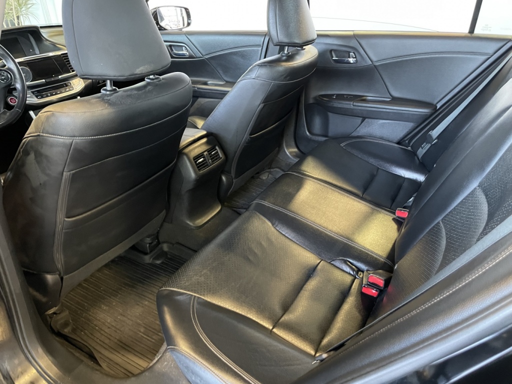 Honda Accord Touring 2015 — photo 11