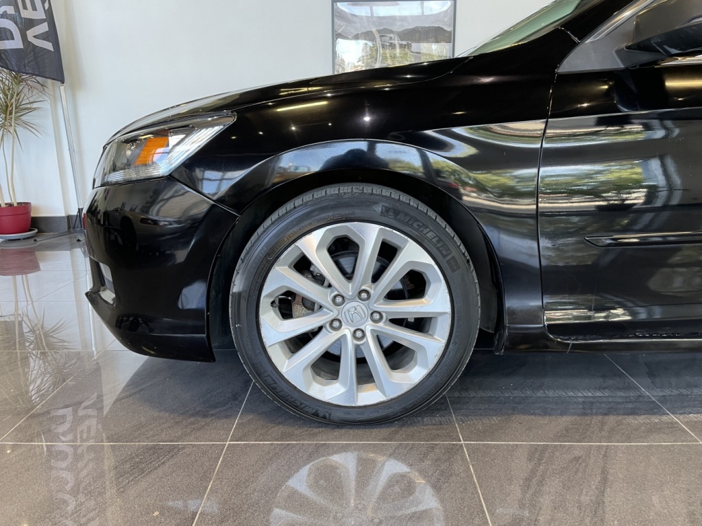 Honda Accord Touring 2015 — photo 36