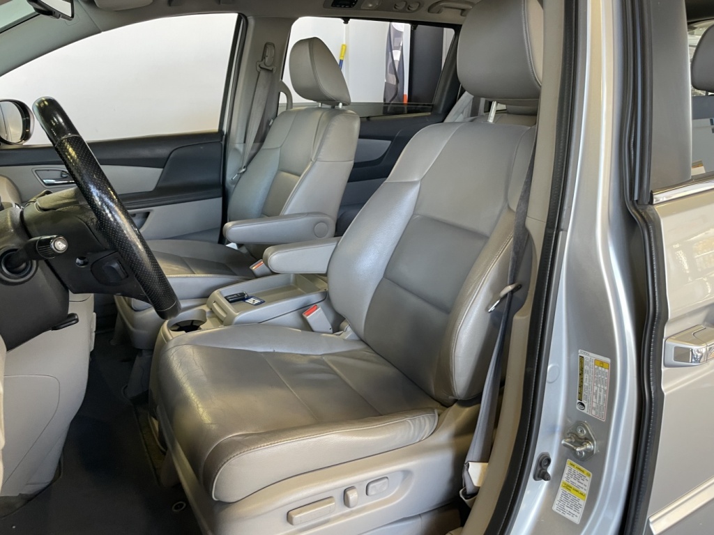 Honda Odyssey EX-L avec Navi 2015 — photo 14