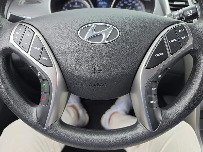 Hyundai Elantra GT 2014 GL / AUTO + BLUETOOTH + BAS KM +++++ — photo 10