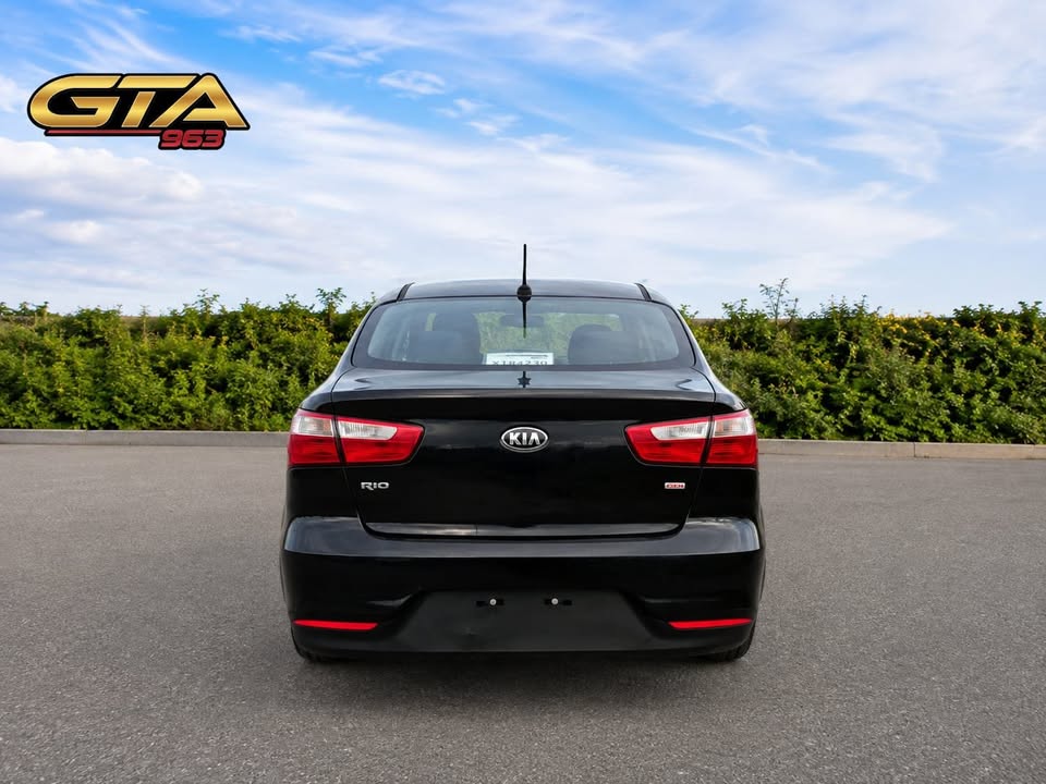 2016 Kia Rio — photo 4