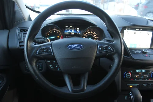 FORD Escape — photo 10
