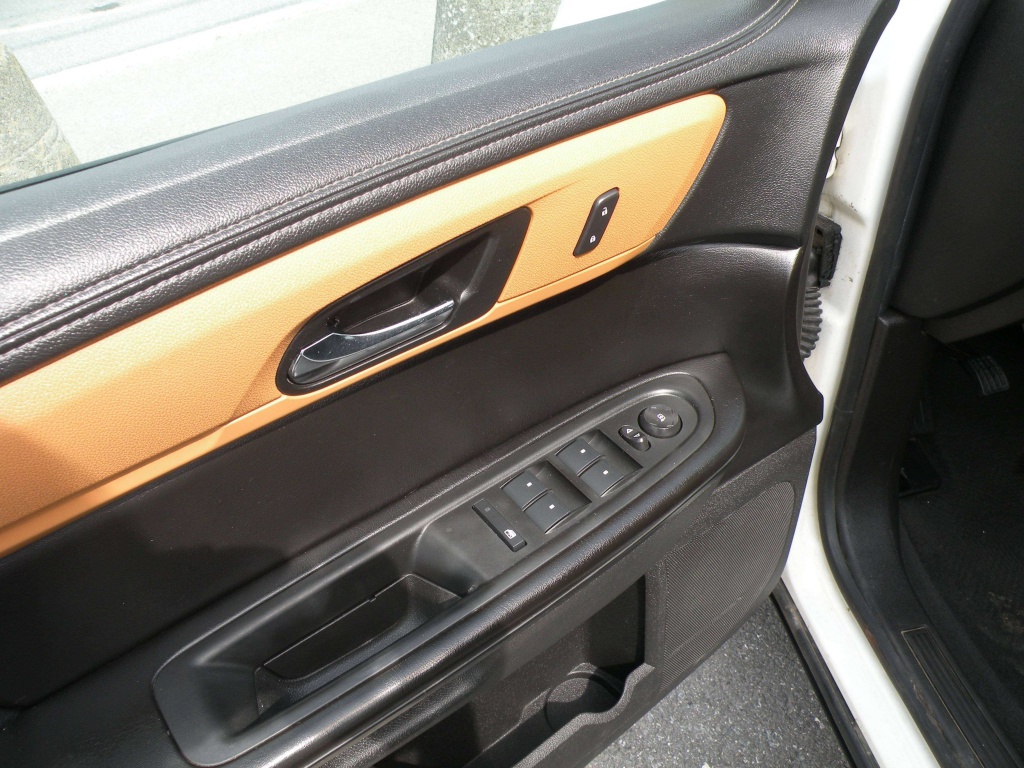 Chevrolet Traverse 1LT 2014 — photo 14
