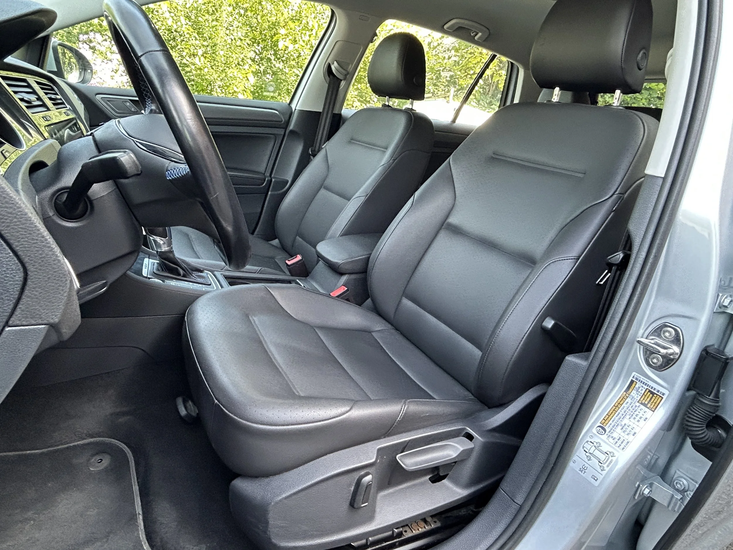 2019 Volkswagen e-Golf Comfortline — photo 10