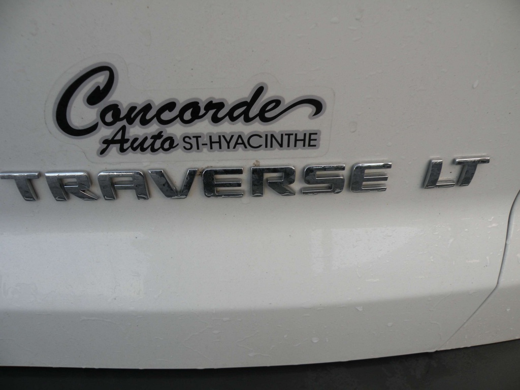 Chevrolet Traverse 2LT 2011 — photo 7