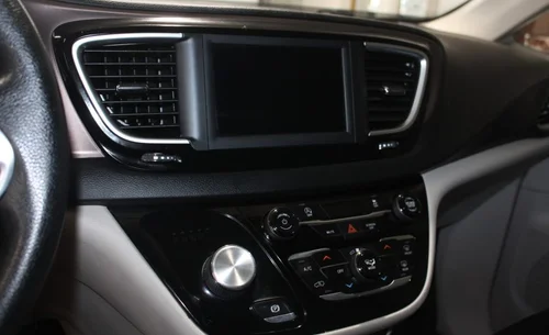 2021 CHRYSLER GRAND CARAVAN SE — photo 11
