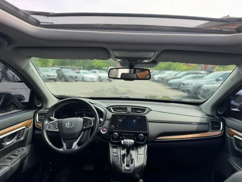 Honda CR-V Touring 2017 — photo 11