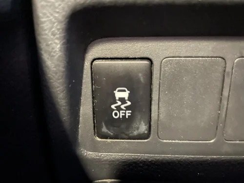 Toyota Matrix  2011 — photo 27