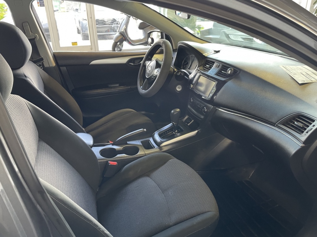 Nissan Sentra SV 2019 — photo 13