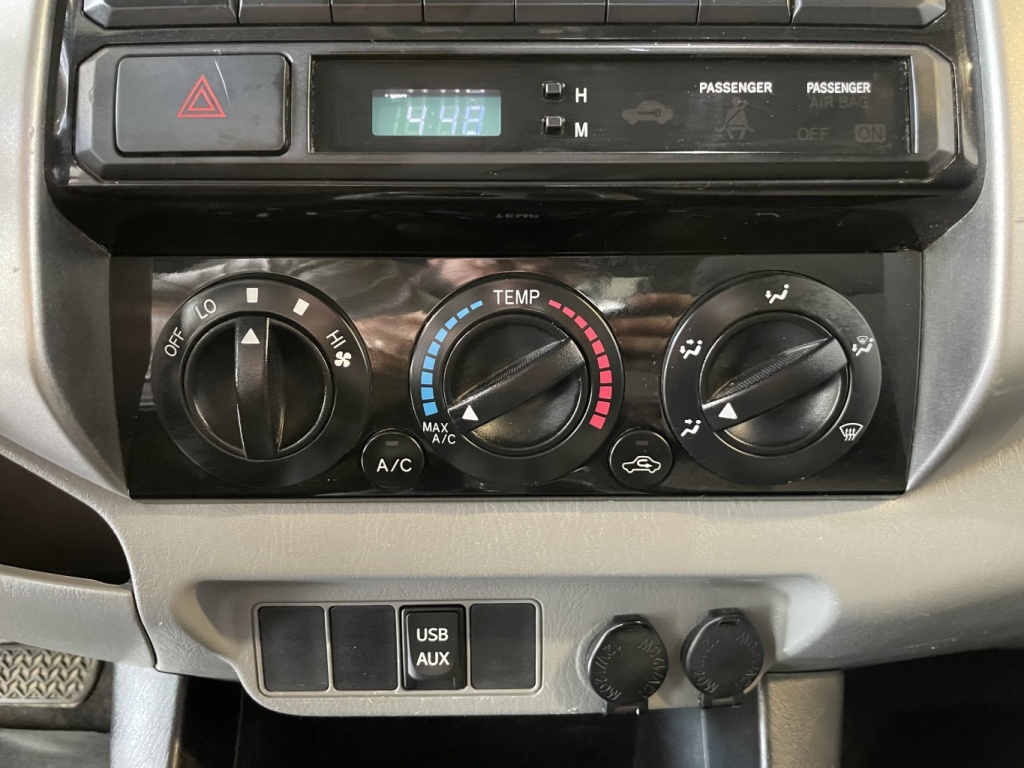 Toyota Tacoma  2012 — photo 20