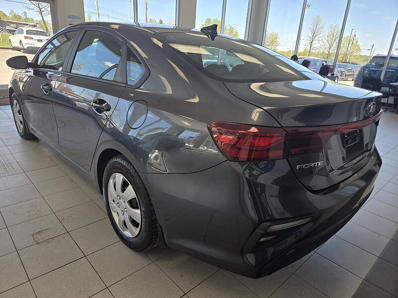 Kia Forte 2020 LX + MANUEL + CAMERA + BLUETOOTH +++ — photo 3
