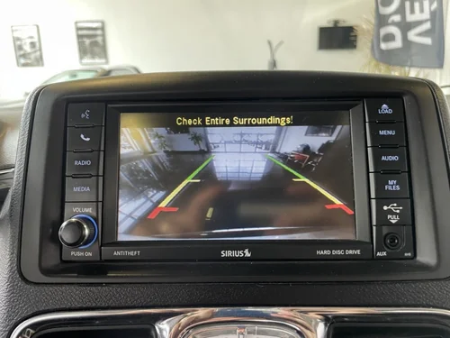 Chrysler Town & Country Touring 2015 — photo 22