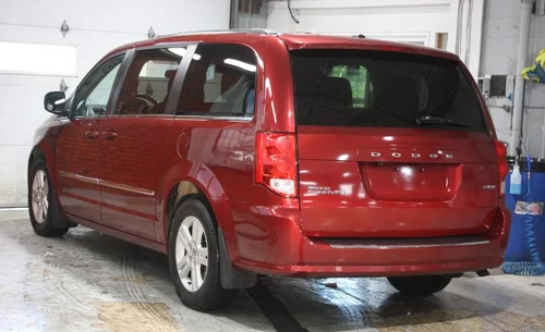 2014 DODGE GRAND CARAVAN CREW — photo 4