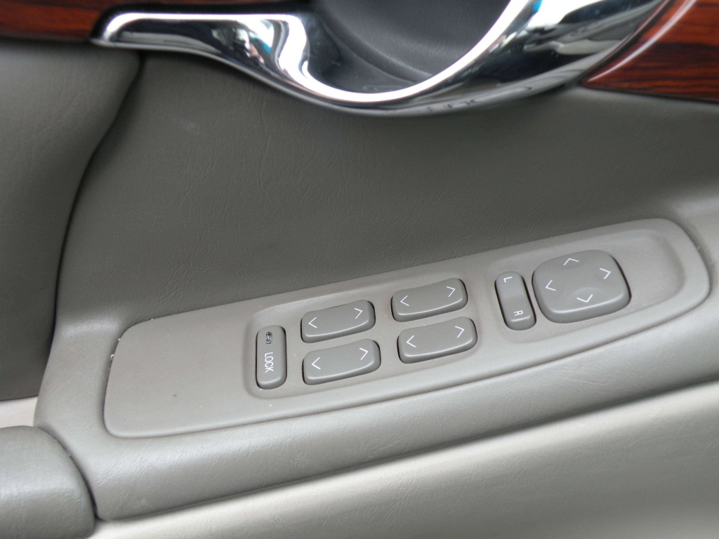 Cadillac Deville  2000 — photo 9