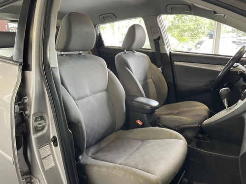 Toyota Matrix  2010 — photo 27