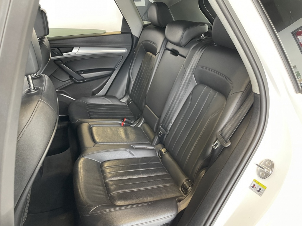 Audi Q5 Progressiv 2018 — photo 11