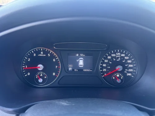KIA Sorento LX 2019 — photo 16