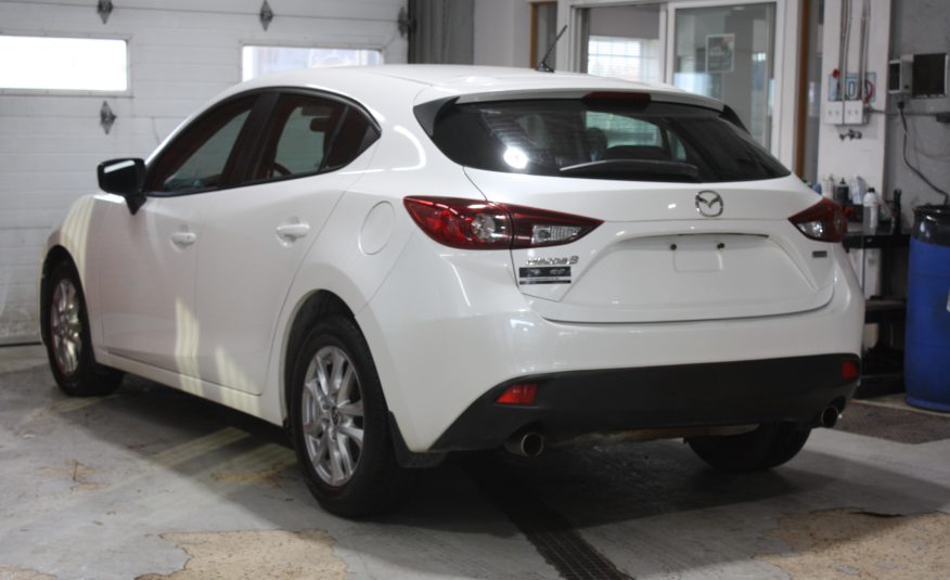 2014 MAZDA 3 GX SKY HATCHBACK — photo 4