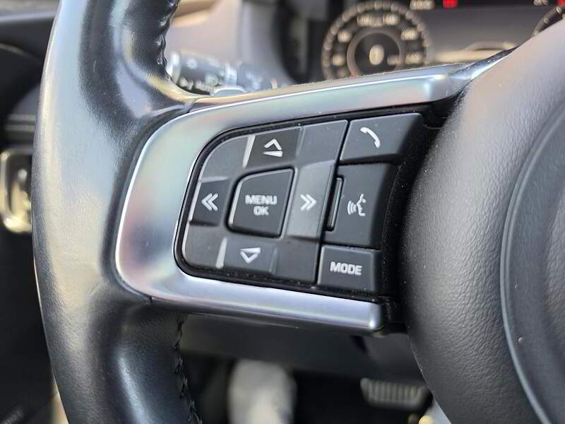Jaguar F-PACE 2020 S / TOIT + GPS + CAMERA + CUIR + BLUETOOTH + BAS KM +++ — photo 15