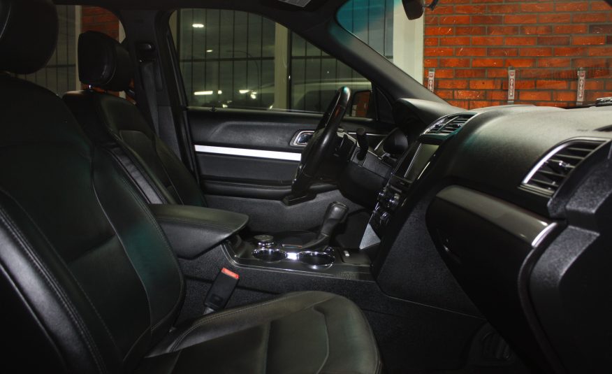 2016 FORD EXPLORER XLT 4X4 — photo 9