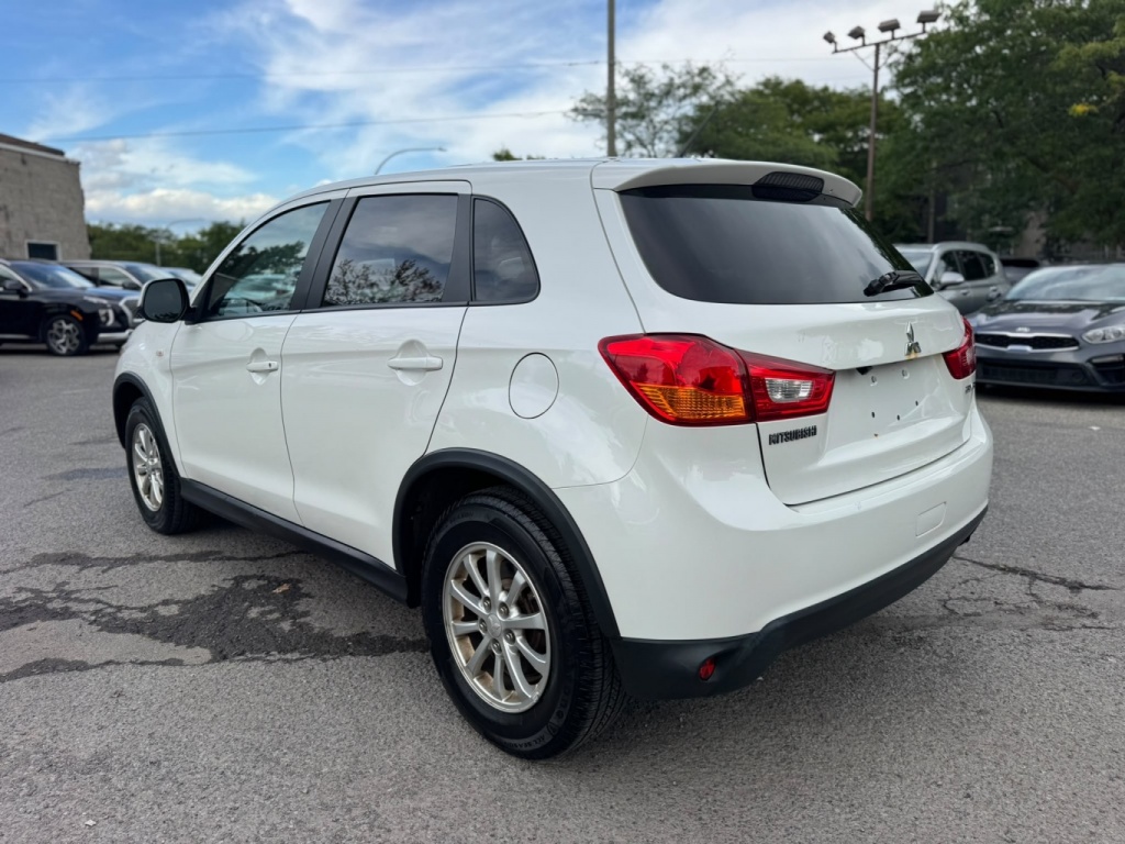 Mitsubishi RVR ES 2016 — photo 14