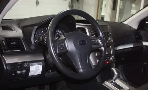 2012 SUBARU OUTBACK — photo 9