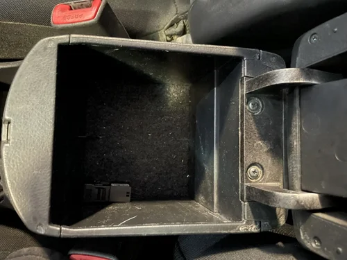 Toyota Matrix  2011 — photo 29