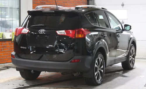 2015 TOYOTA RAV4 XLE AWD — photo 6