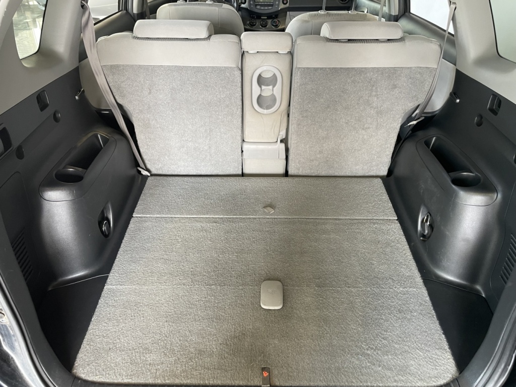 Toyota RAV4 De base 2010 — photo 9