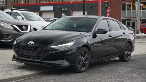Hyundai Elantra  2023 — photo 3