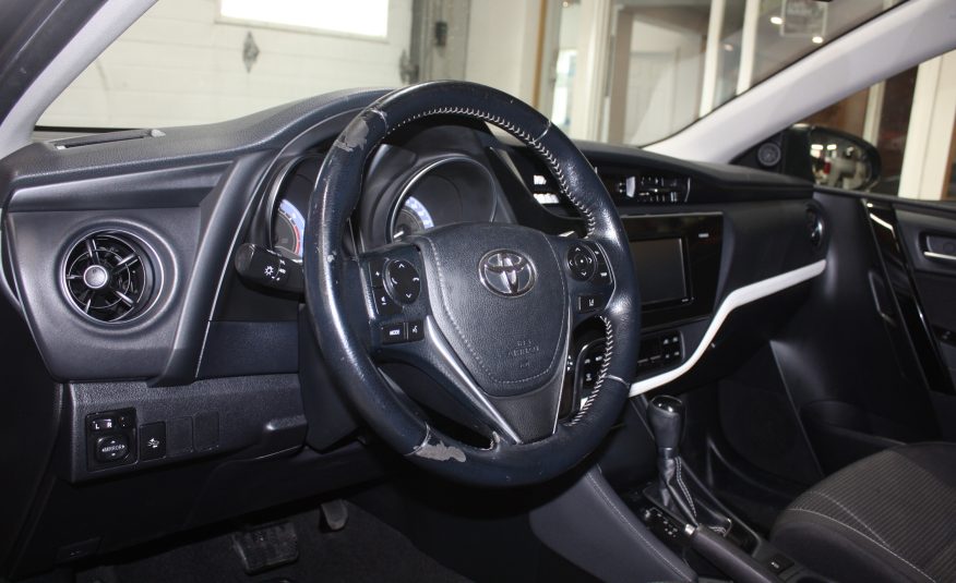 2017 TOYOTA COROLLA IM — photo 9