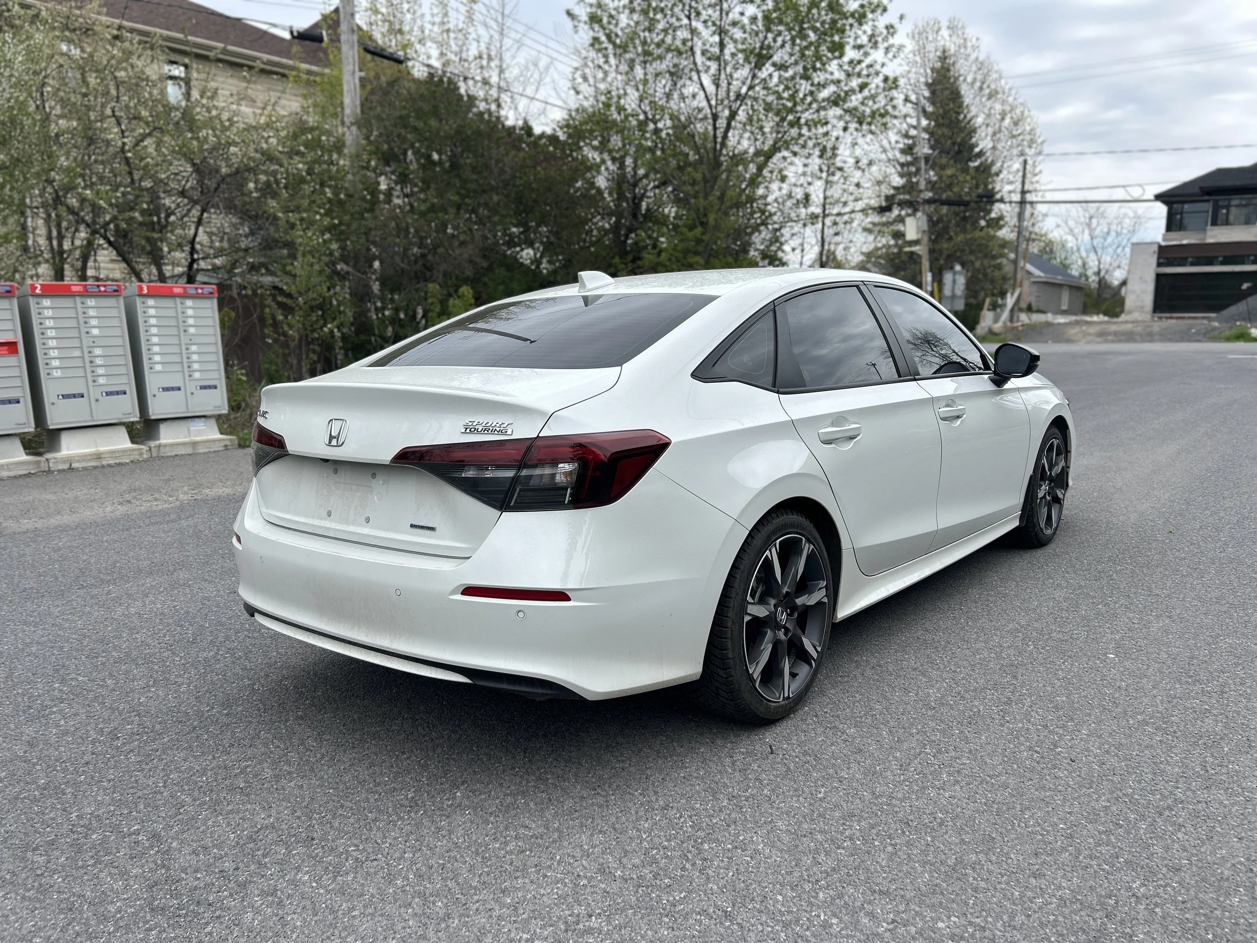 Honda Civic Touring Hybrid 2025 — photo 5