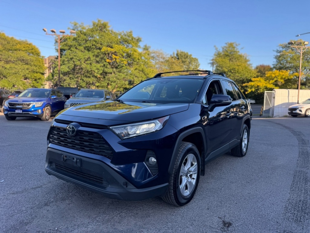 Toyota RAV4 XLE 2021