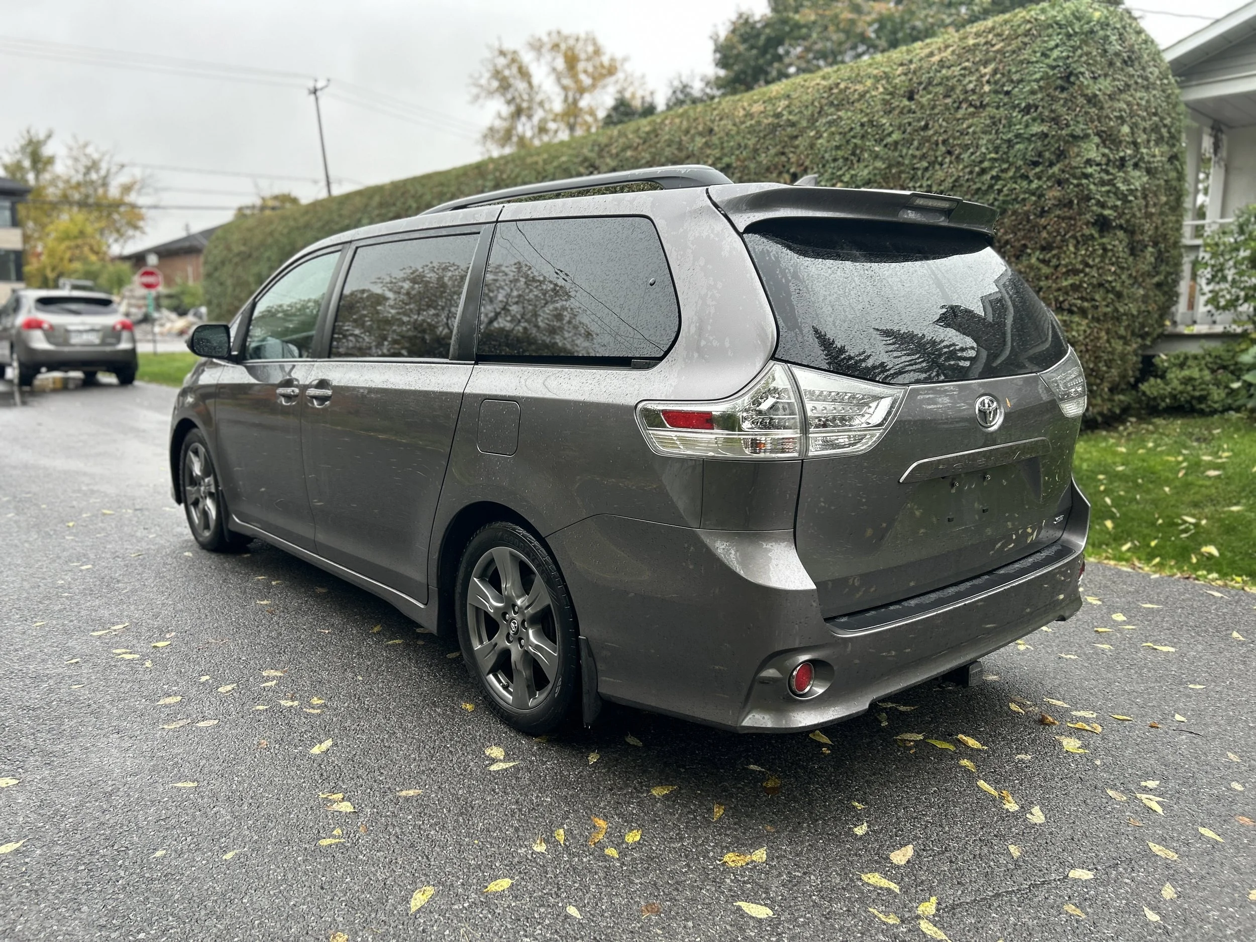 2018 Toyota Sienna SE — photo 7