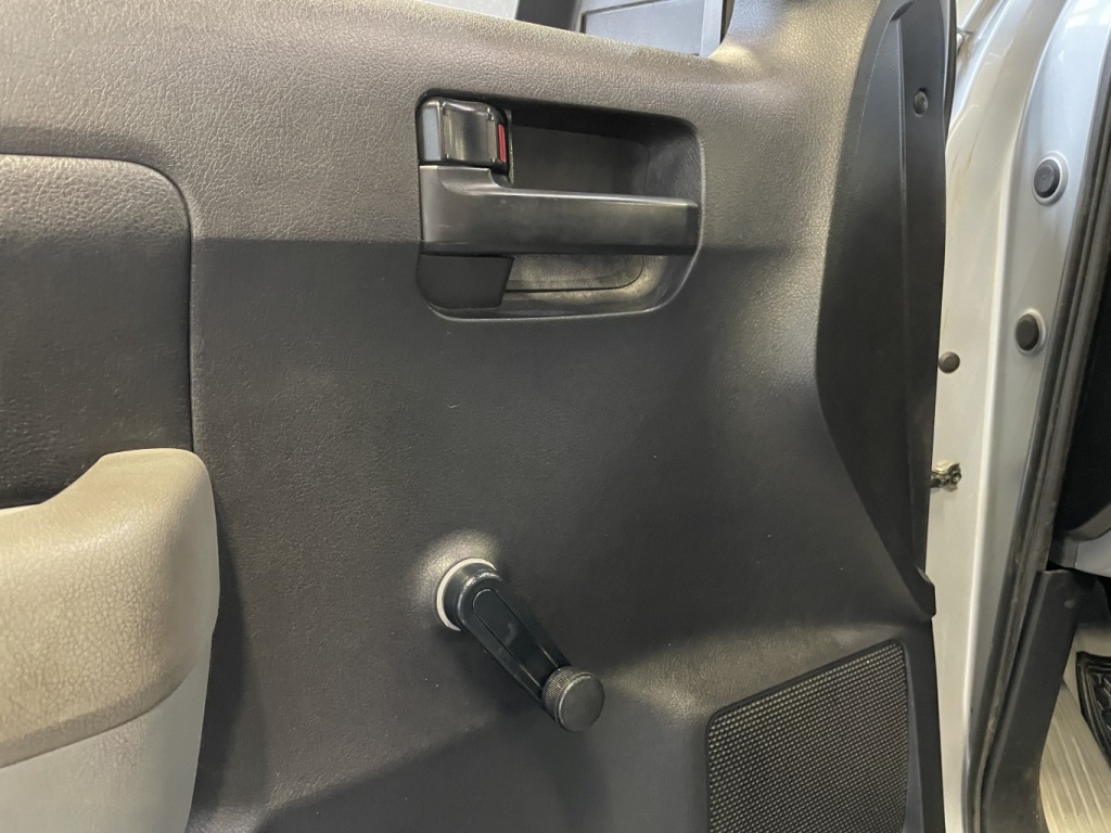 Toyota Tundra DLX 2008 — photo 13
