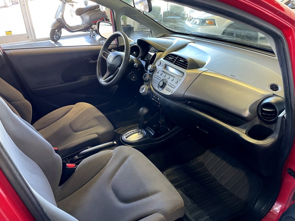 Honda Fit DX-A 2011 — photo 13