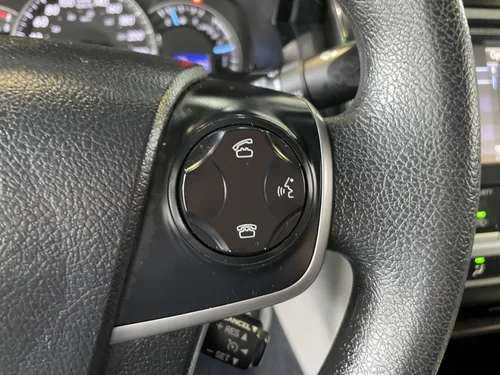Toyota Camry LE 2014 — photo 18