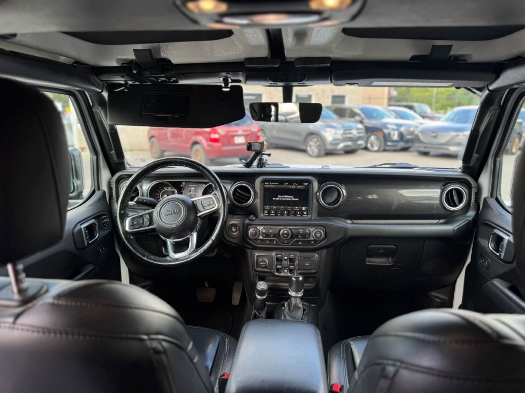 Jeep Wrangler Sport Altitude 2021 — photo 11