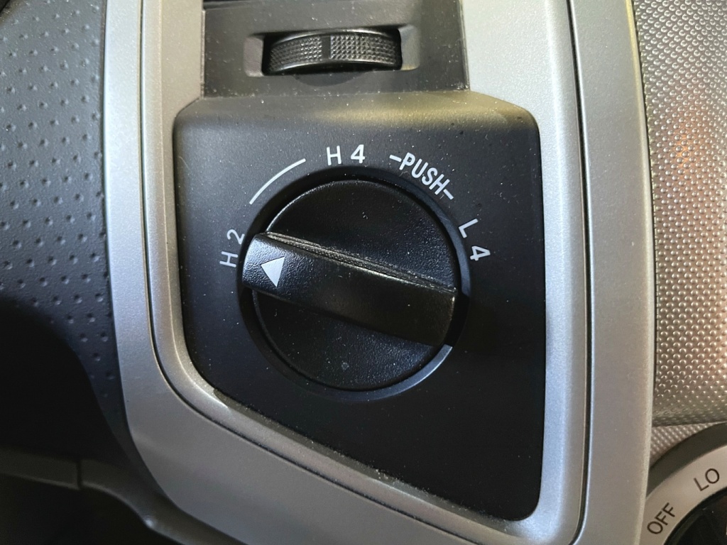 Toyota Tacoma  2011 — photo 22