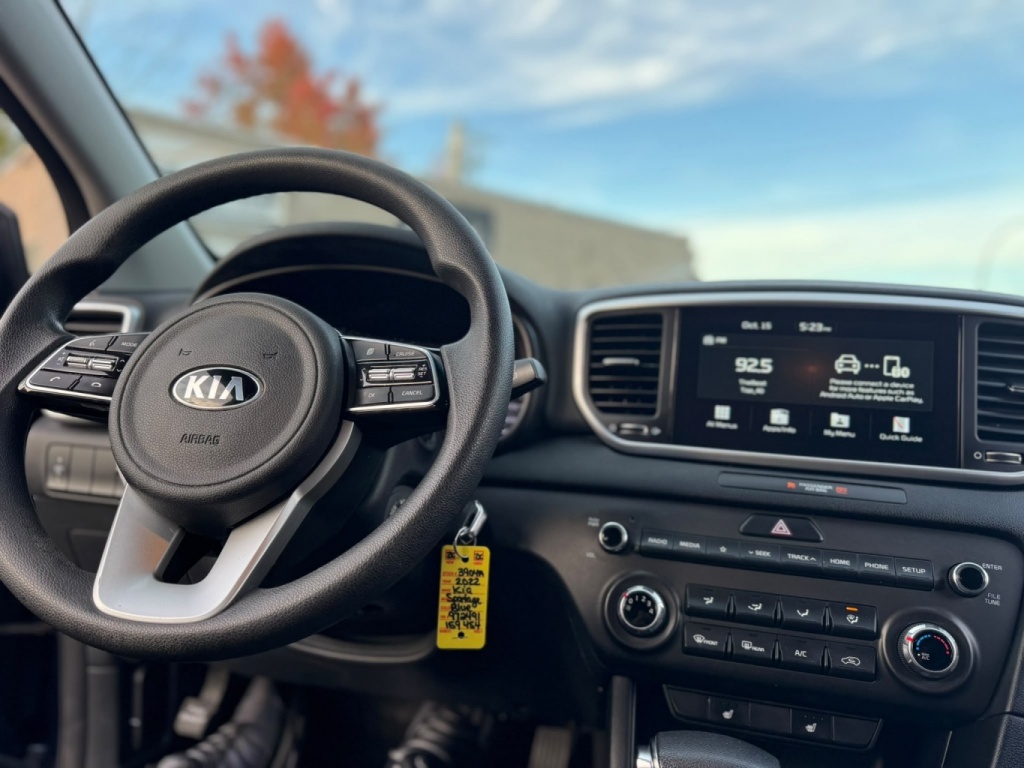 KIA Sportage LX 2022 — photo 16