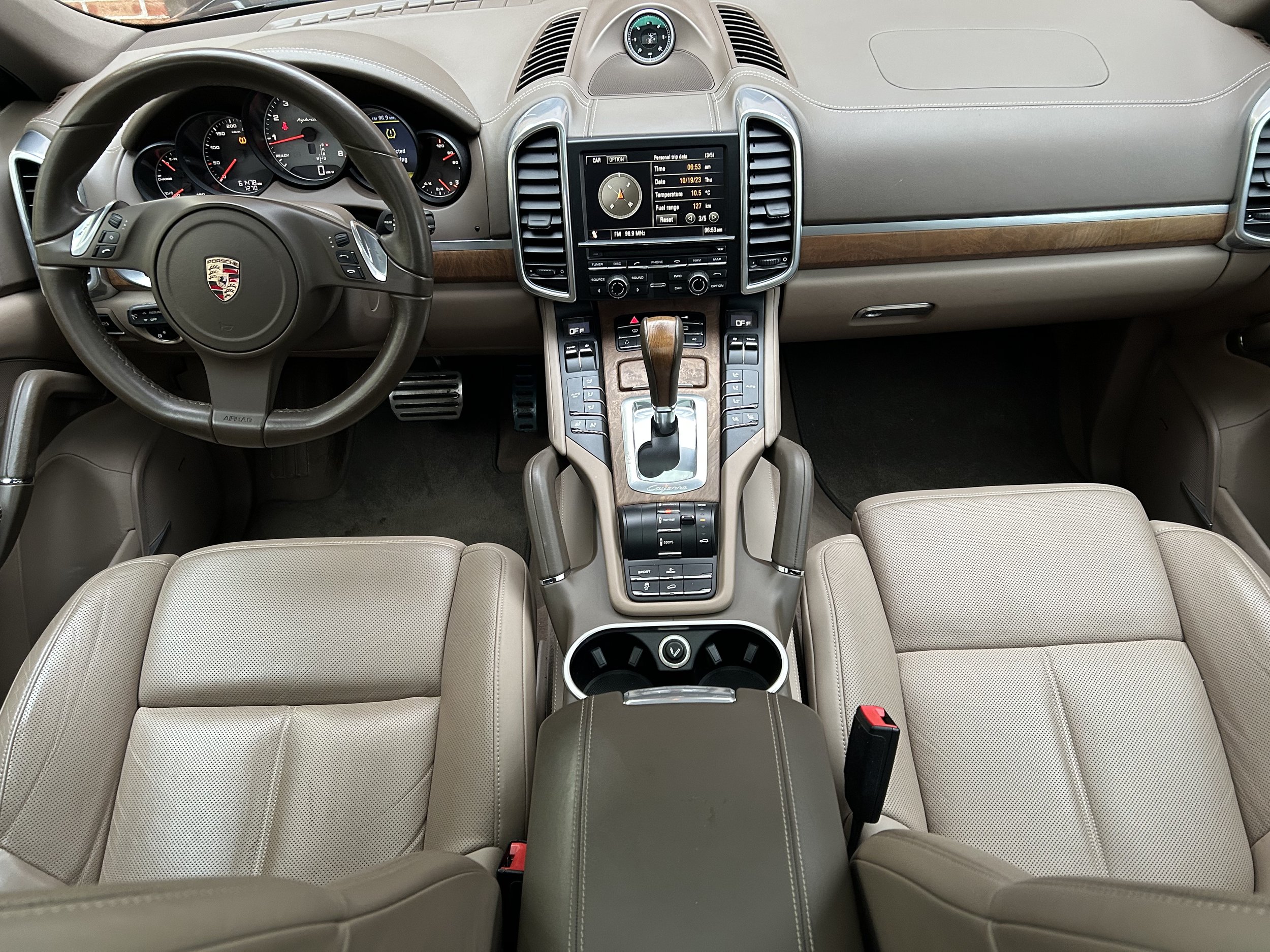 Porsche Cayenne S Hybrid 2011 — photo 9