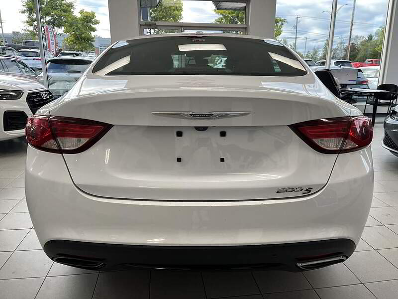 Chrysler 200 2016 S / TOIT PANO / CAMERA + CUIR + BLUETOOTH + BAS KM +++ — photo 7