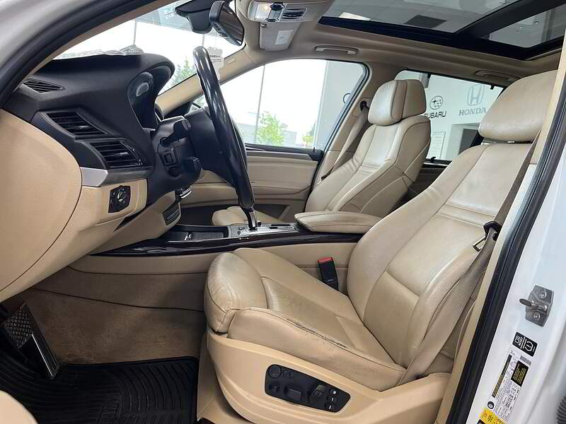 BMW X5 2012 35i + AWD + TOIT + GPS + CAMERA + CUIR + BLUETOOTH + BAS KM +++ — photo 10