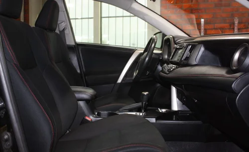 2015 TOYOTA RAV4 XLE AWD — photo 8