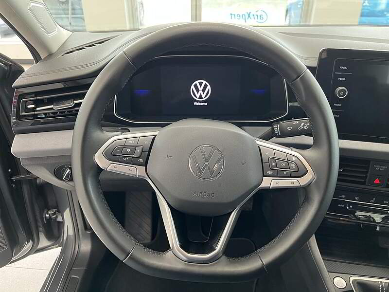 Volkswagen Jetta 2025 ** COMFORTLINE / AUTO + CAMERA + BLUETOOTH + BAS KM ++++ — photo 12