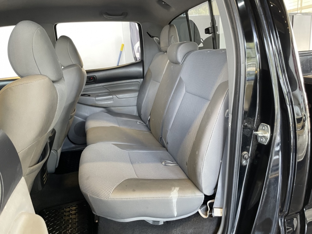 Toyota Tacoma  2013 — photo 9