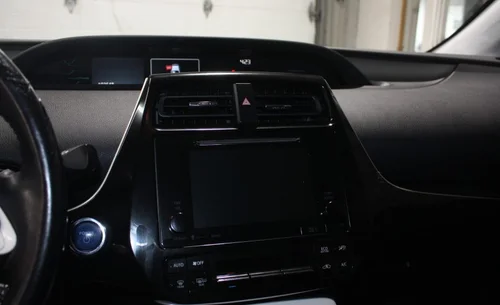 2017 TOYOTA PRIUS PRIME — photo 10