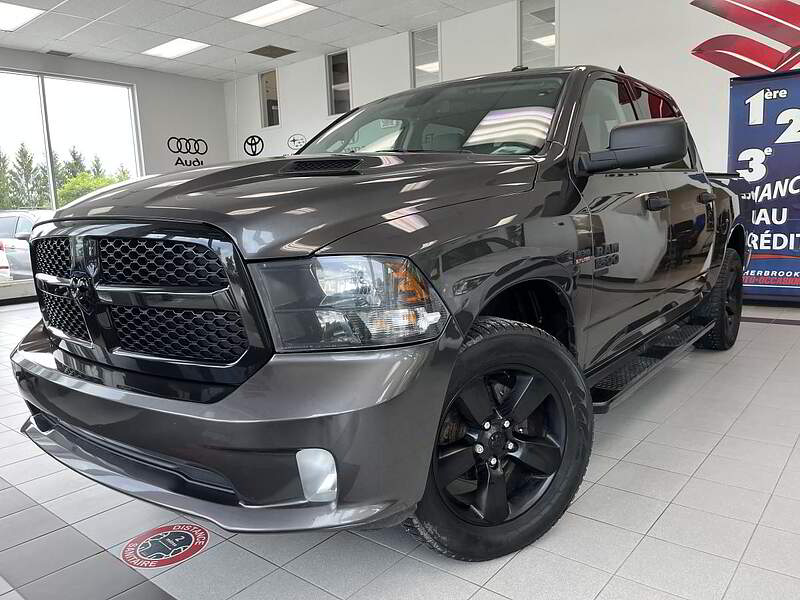 RAM 1500 Classic 2022 CLASSIQUE EXPRESS / MOTEUR 5.7L + CAMERA + BLUETOOTH +++