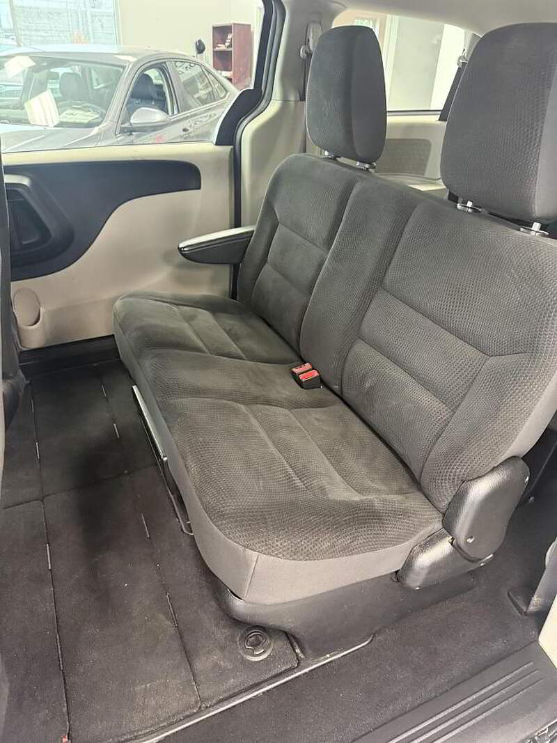Dodge Grand Caravan 2019 VALEUR PACKAGE / AUTO + + BLUETOOTH +++ — photo 15