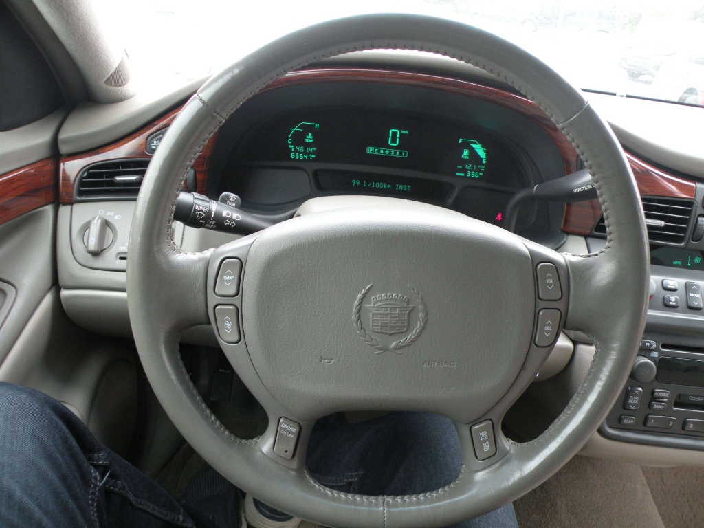 Cadillac Deville  2000 — photo 12